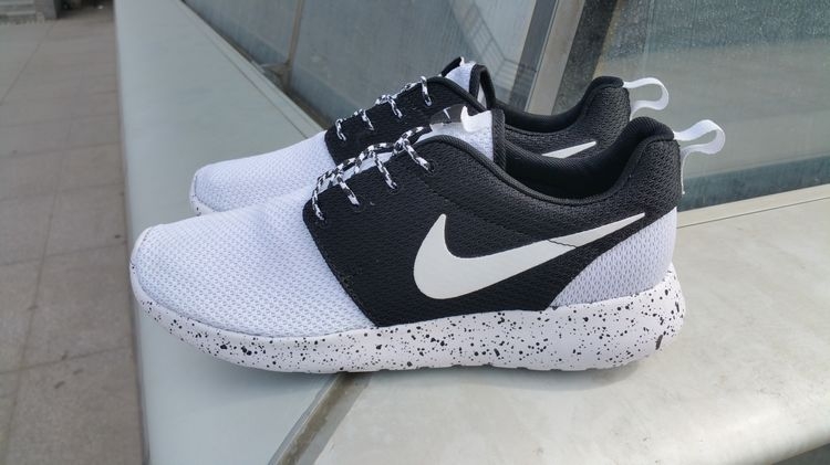 Nike Roshe Run ID  Black/White Черно белые