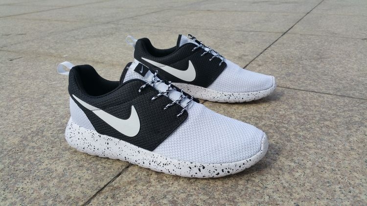 Nike Roshe Run ID  Black/White Черно белые