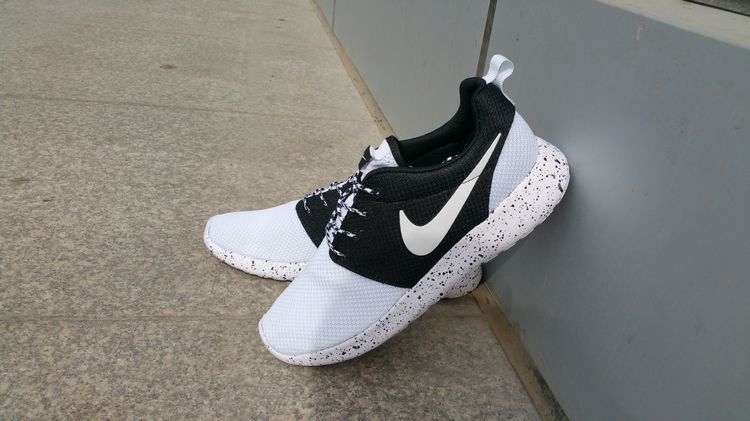 Nike Roshe Run ID  Black/White Черно белые