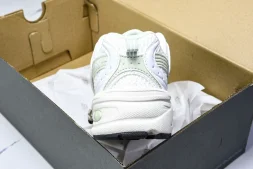 New Balance 530 MR530ZO