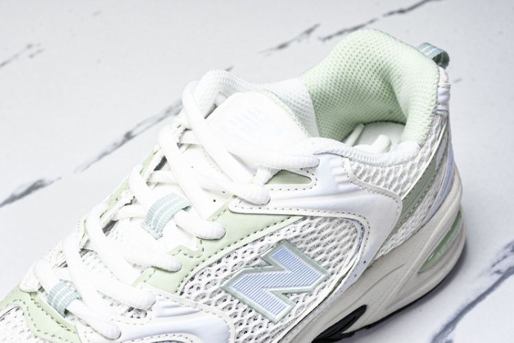  New Balance 530 MR530ZO