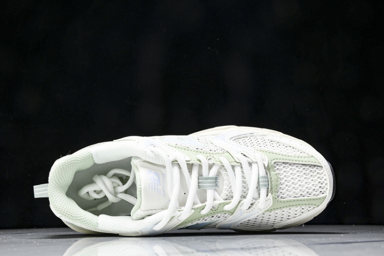  New Balance 530 MR530ZO