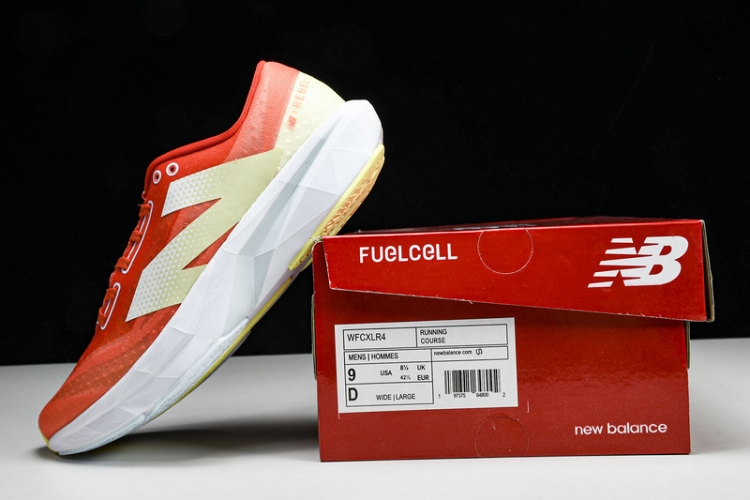  New Balance FuelCell Rebel V4 WFCXLR4