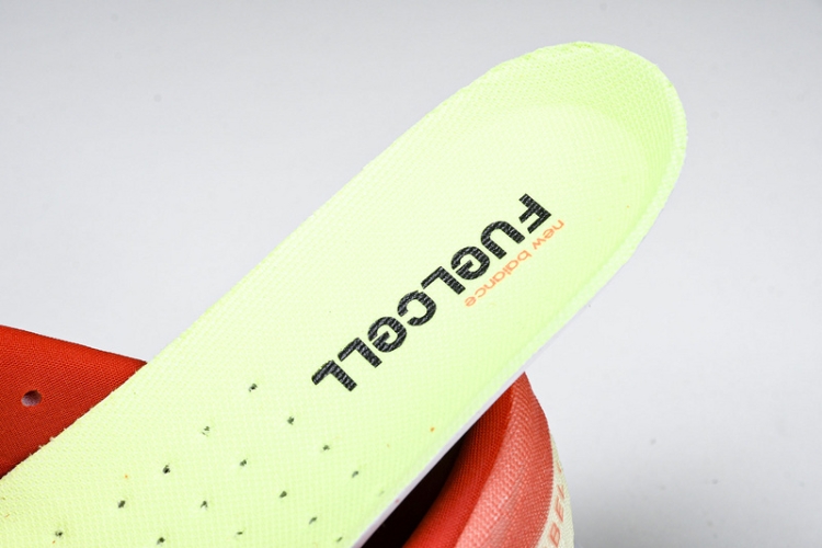  New Balance FuelCell Rebel V4 WFCXLR4