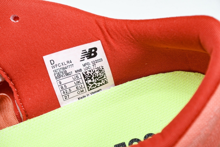  New Balance FuelCell Rebel V4 WFCXLR4