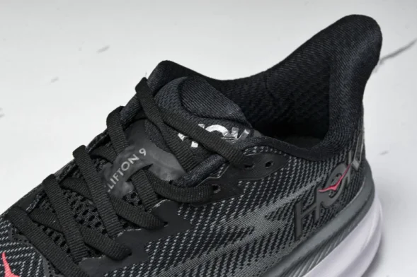 Hoka Clifton 9 1127895 BCKT 