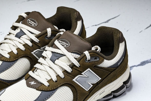 New Balance 2002R M2002RHS 