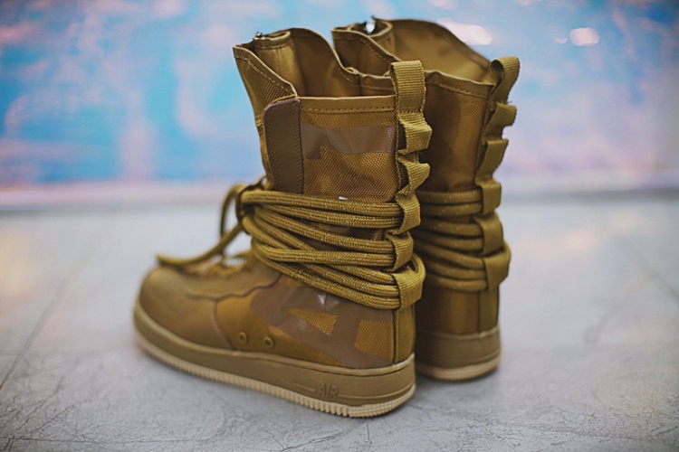 Nike SF Air Force 1 High Boot AA1128-204