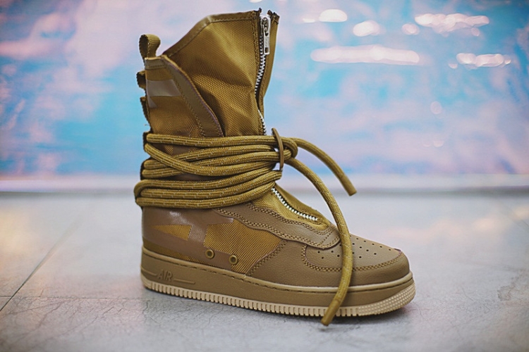 Nike SF Air Force 1 High Boot AA1128-204