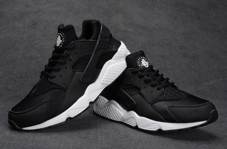 NIKE Air Huarache OREO 634835-006