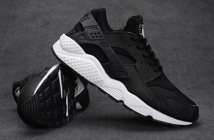 NIKE Air Huarache OREO 634835-006