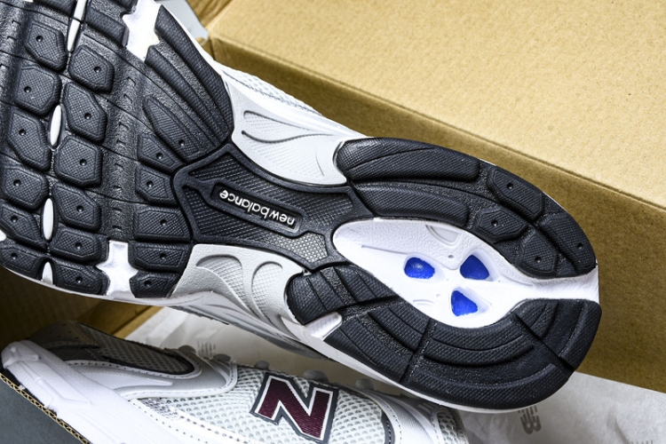  New Balance 530 MR530GS