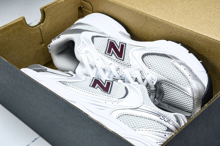  New Balance 530 MR530GS