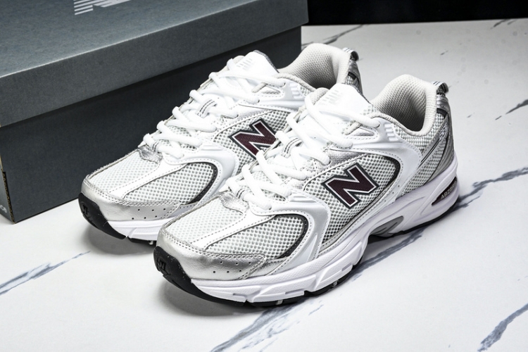  New Balance 530 MR530GS