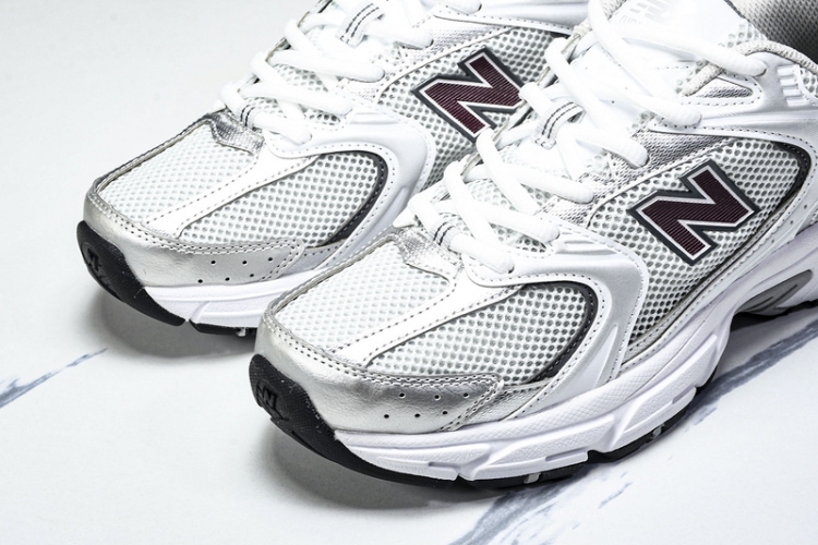  New Balance 530 MR530GS