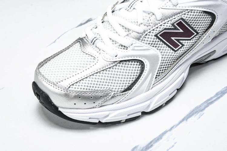  New Balance 530 MR530GS