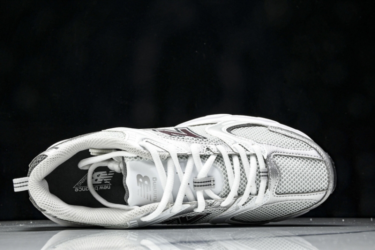  New Balance 530 MR530GS