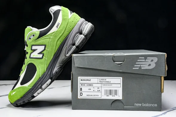 New Balance 2002R M2002RGZ 