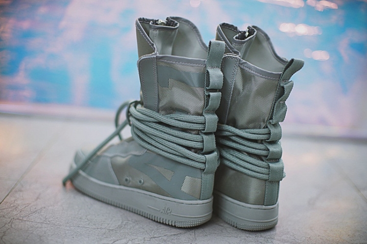 Nike SF Air Force 1 High Boot AA1128-203