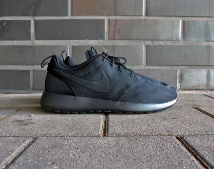 Nike Roshe Run ID  Black/Black Полностью черные