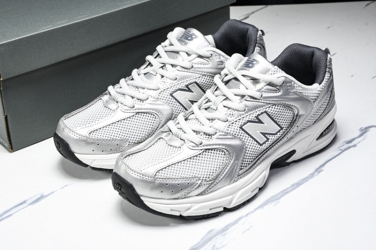  New Balance 530 MR530LG 