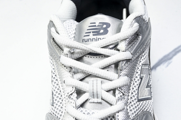  New Balance 530 MR530LG 