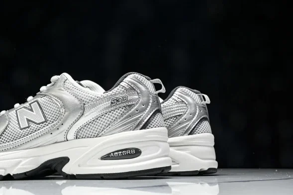 New Balance 530 MR530LG  