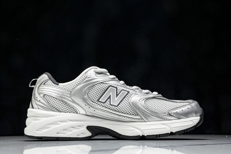  New Balance 530 MR530LG 