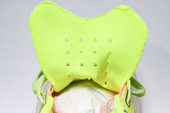 New Balance FuelCell Rebel V4 MFCXLL4 