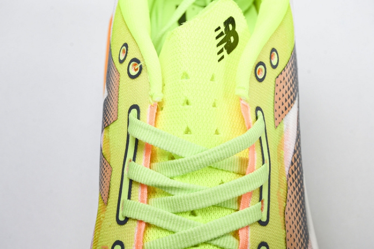  New Balance FuelCell Rebel V4 MFCXLL4