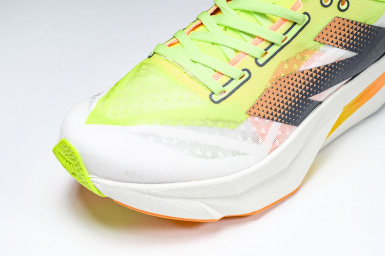  New Balance FuelCell Rebel V4 MFCXLL4