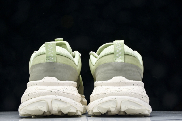 Hoka Tor Summit 1147952 SGG 