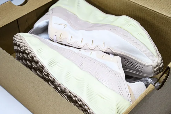HYEIN SEO x Nike Ava Rover DX4215-007 