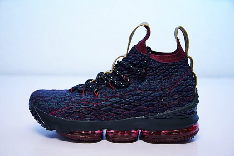 Nike LeBron 15 897649-300