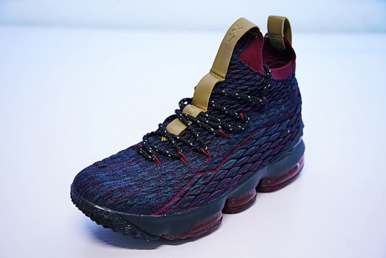 Nike LeBron 15 897649-300