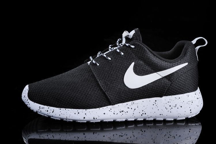 Nike Roshe Run ID  Black/White Черно белые