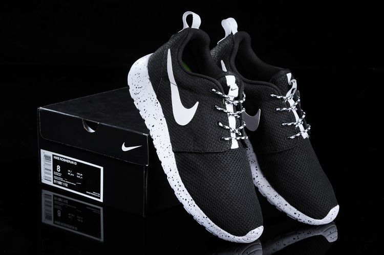 Nike Roshe Run ID  Black/White Черно белые