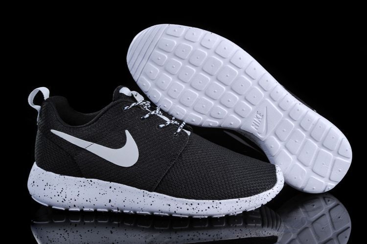 Nike Roshe Run ID  Black/White Черно белые