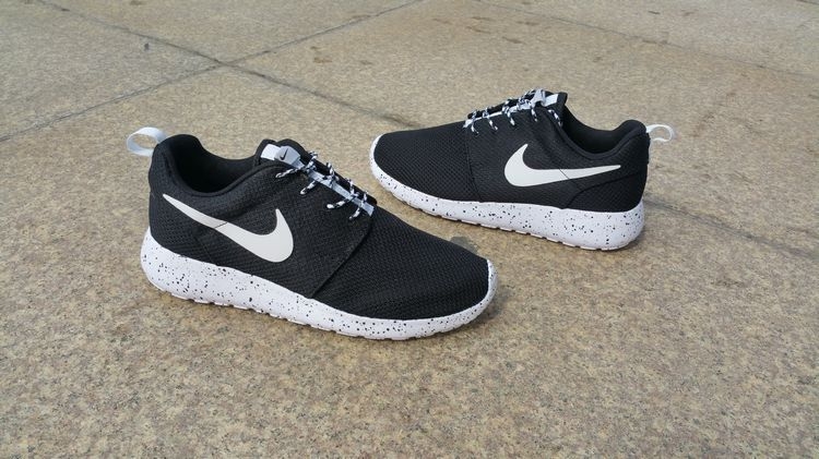 Nike Roshe Run ID  Black/White Черно белые