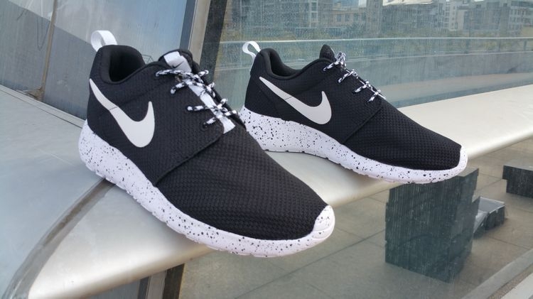 Nike Roshe Run ID  Black/White Черно белые