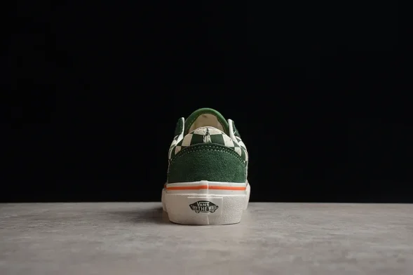 Miro Wujo x Vans Style 36 VN000CDEVON 