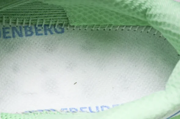 Hoka Clifton 9 1132210 ZLGL 