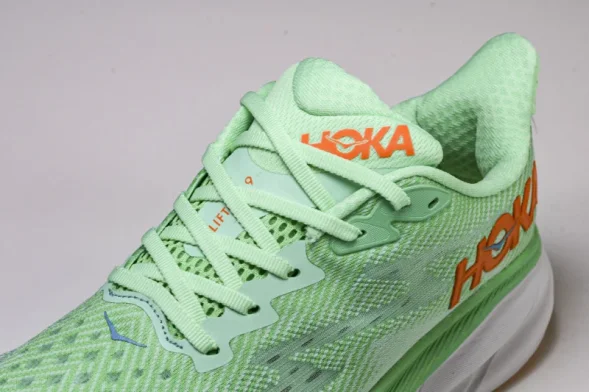Hoka Clifton 9 1132210 ZLGL 