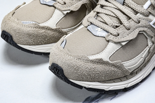 New Balance 2002R M2002RDL 