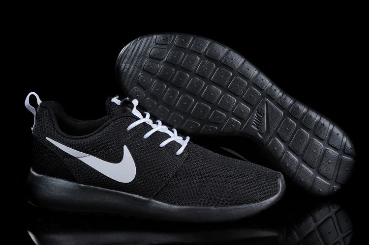 Nike Roshe Run ID  Black/White Черно белые