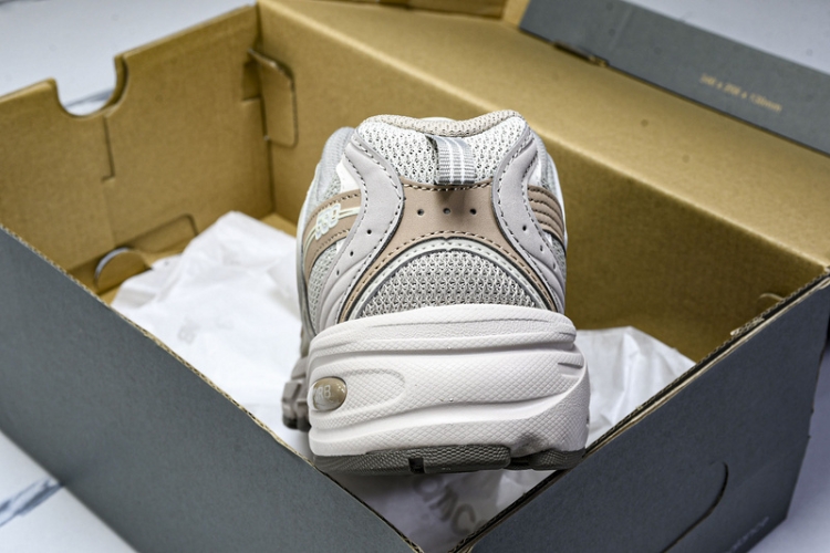  New Balance 530 MR530KOB