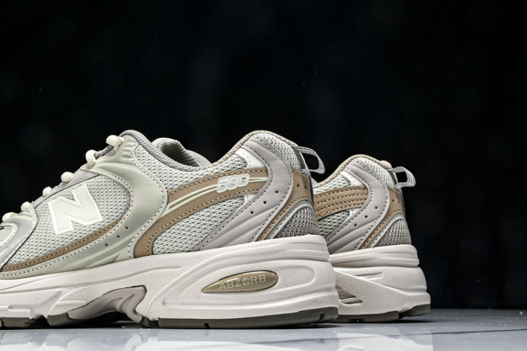  New Balance 530 MR530KOB