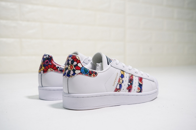 Takashi Murakami x Adidas Originals Superstar II LOGO”S79159