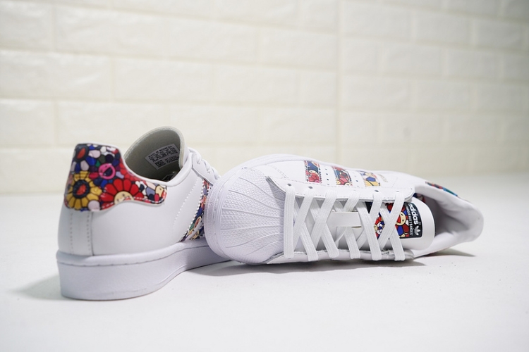 Takashi Murakami x Adidas Originals Superstar II LOGO”S79159