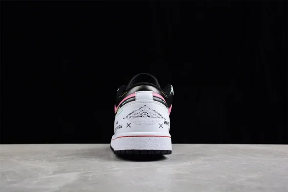 Nike Air Jordan 1 low 553558-0622 